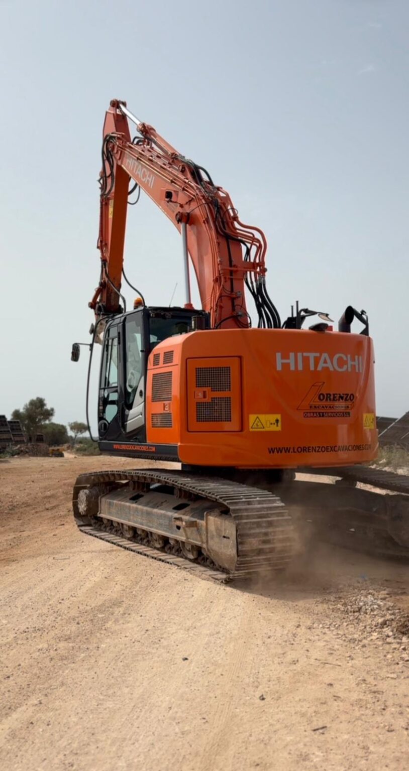 Lorenzo Excavaciones: Movimiento de tierras con maquinaria propia