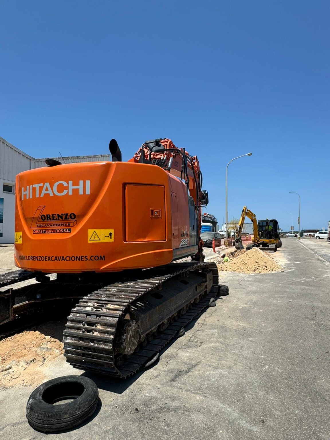 Lorenzo Excavaciones: Construcción de aceras y pavimentos urbanos