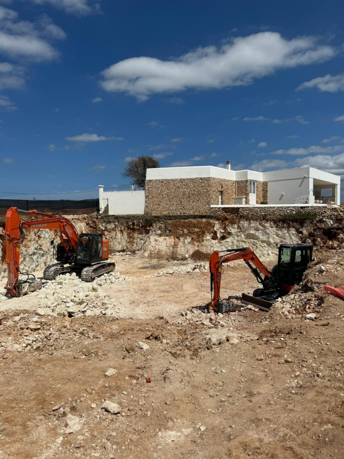 Preparación de terrenos para jardines y zonas verdes en Menorca