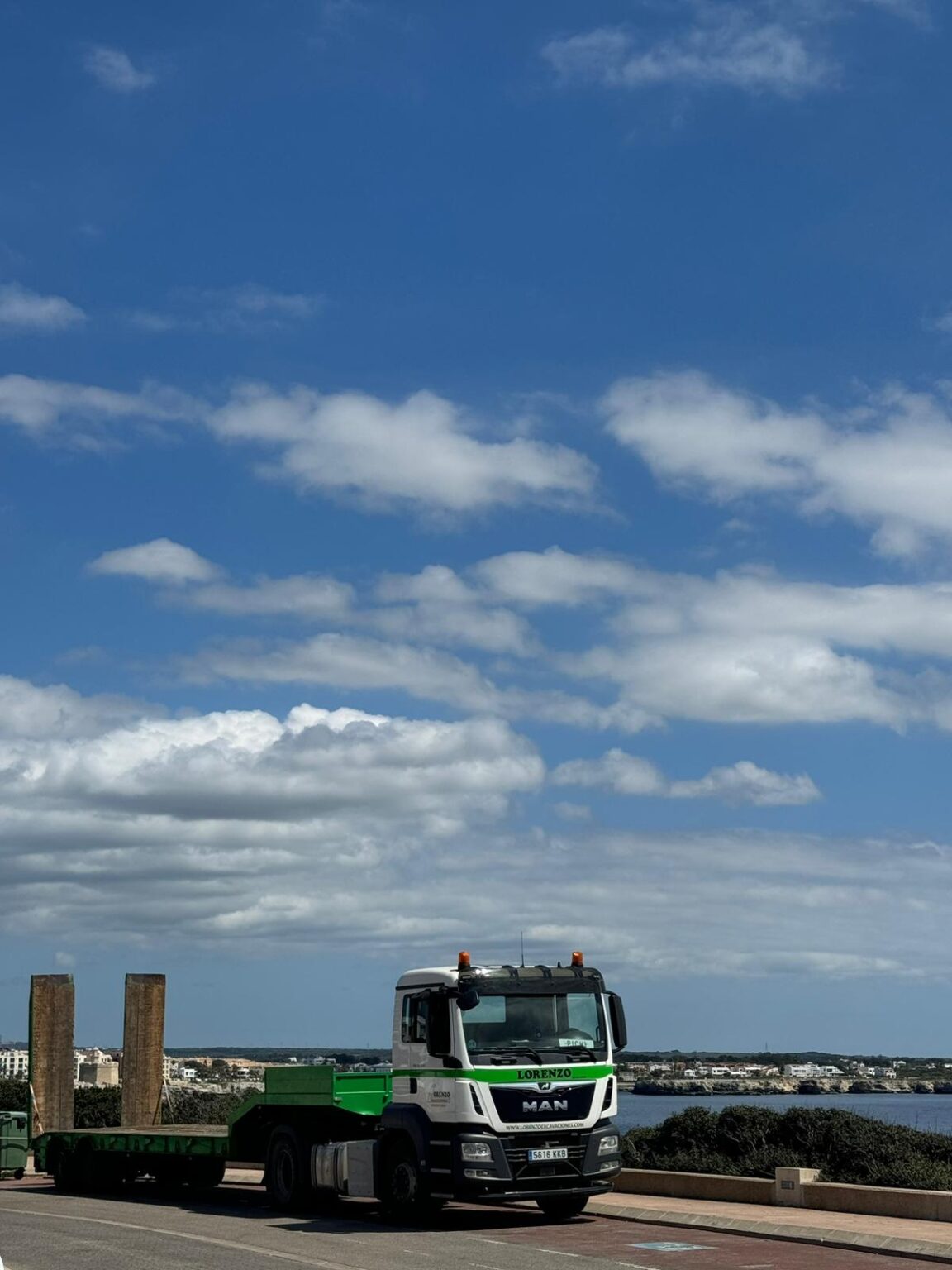 Acondicionamiento de terrenos industriales en Menorca